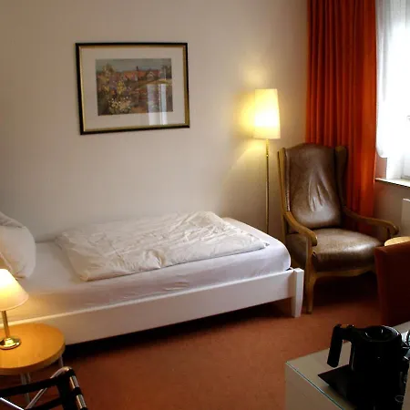 Haus Katharina B&b, Therme Und Kurpark 4* 巴特施泰本