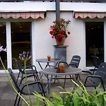 Haus Katharina B&b, Therme Und Kurpark 게스트하우스 4*